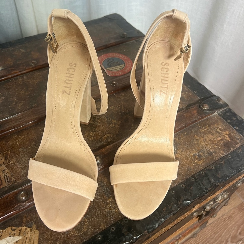 SCHUTZ Women's Beige Block Heel Sandals